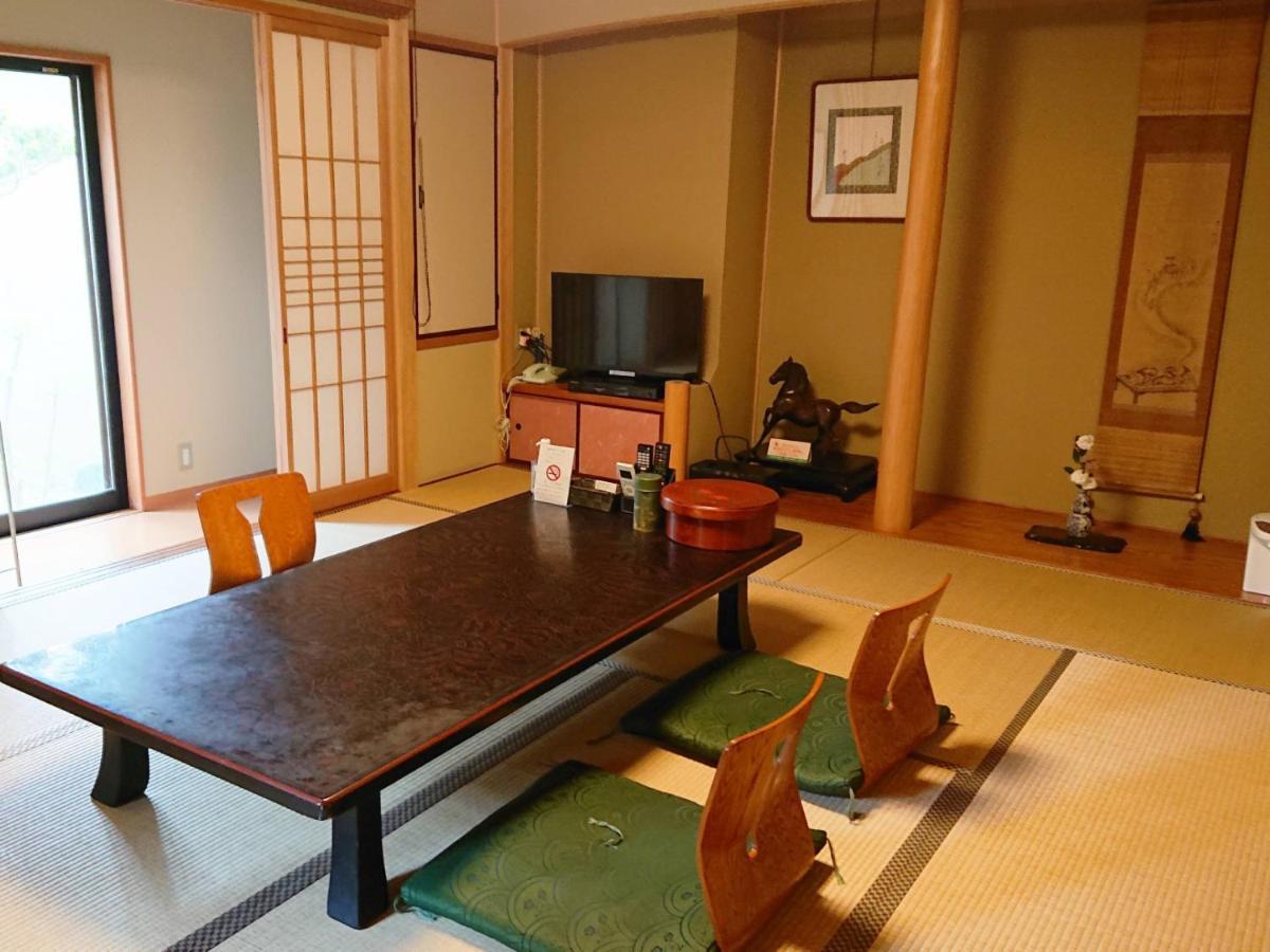 Kagetsu Ryokan مايزورو المظهر الخارجي الصورة